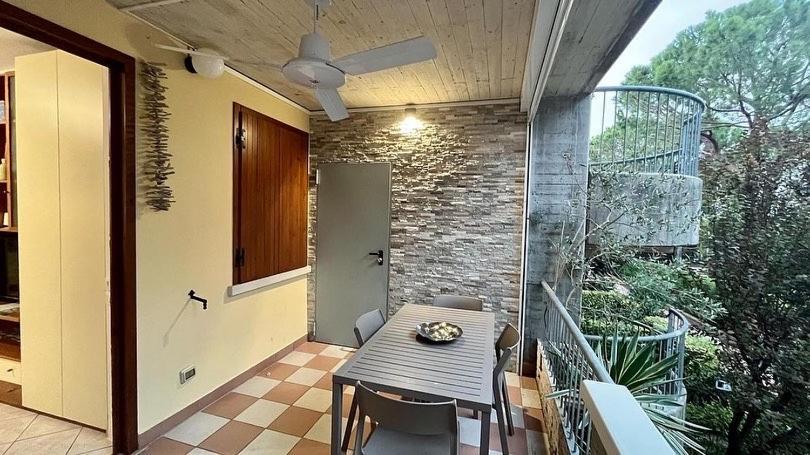 Green Apartment And Pools Desenzano del Garda Exterior photo